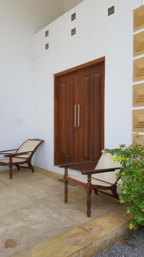 Lokuge Grand Resort Kataragama Exterior photo